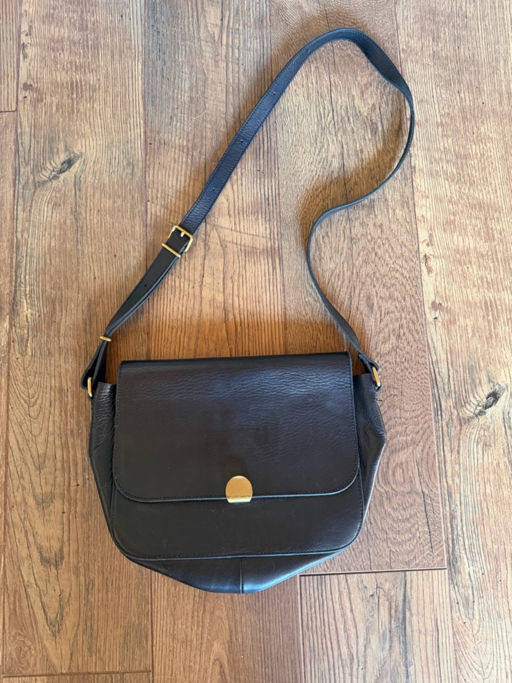 Madewell Abroad Black Leather Crossbody with Gold-Tone Closure